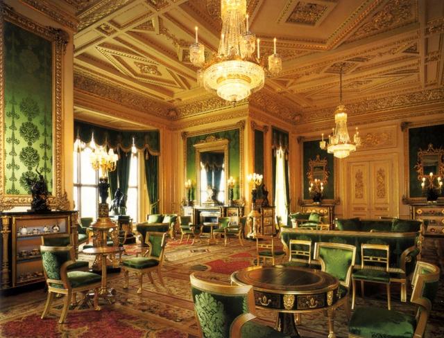 英国城堡却装修成了法式奢华风,是贵族们的精神家园