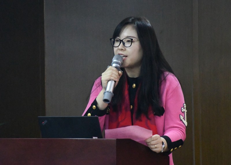 晶澳集团靳军淼向与会宗亲简要介绍了晶澳集团.