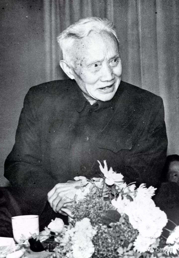 文图来自网络,仅供学习交流. "心的岁月"微刊刊头题字为书法家李皓.