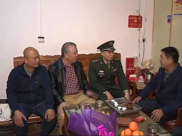 简讯三则揭西县委书记陈群峰到棉湖镇等地走访慰问英雄家属和离休干部