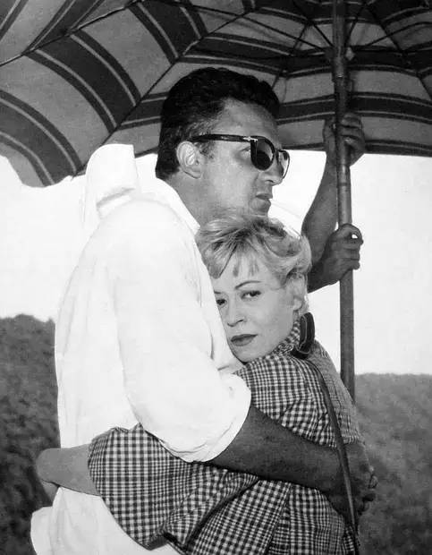 费里尼100岁了和妻子一生的感情是他最动人的影片