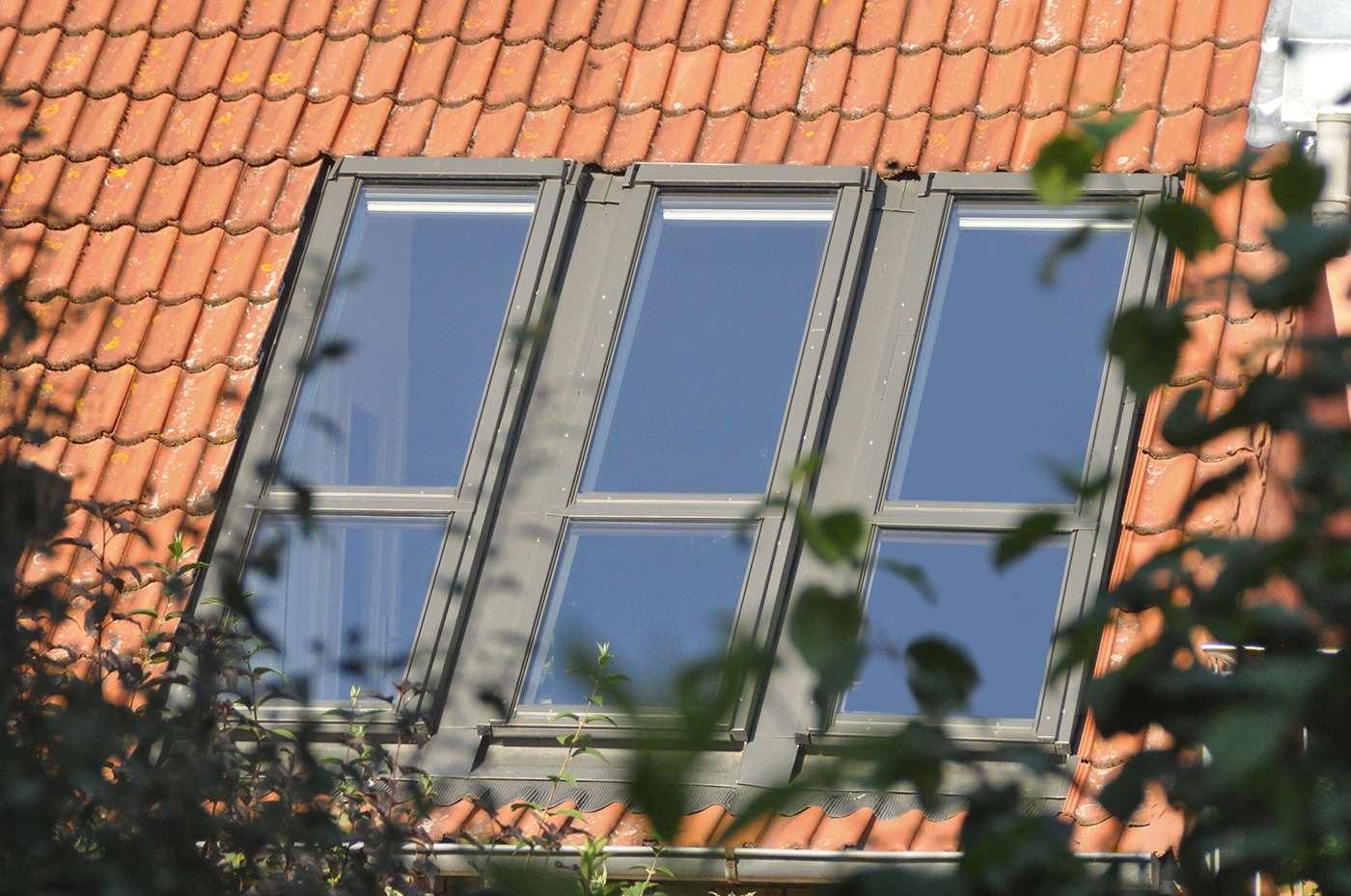 开放式斜屋顶阳台窗,让家里的阁楼更具有魅力!_窗户