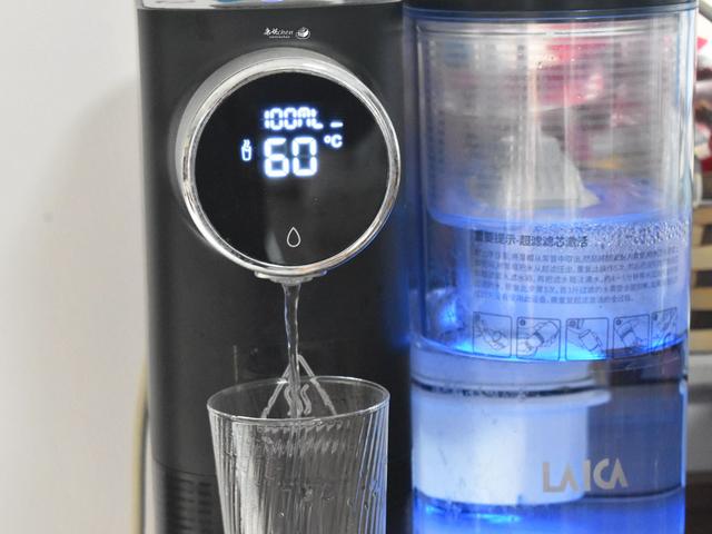 年夜饭用它代替饮料,温水泡一下好喝又健康,孩子常喝保护视力