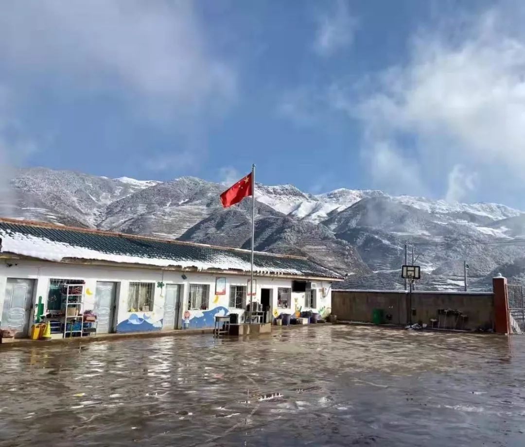 他们在云端读书,伸手就能碰到天|图片故事