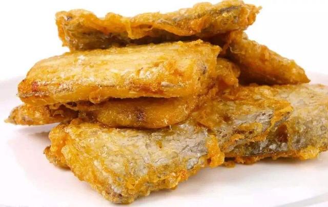 黄金脆带鱼,无需淀粉和面粉,多加这1步,带鱼照样酥脆好吃