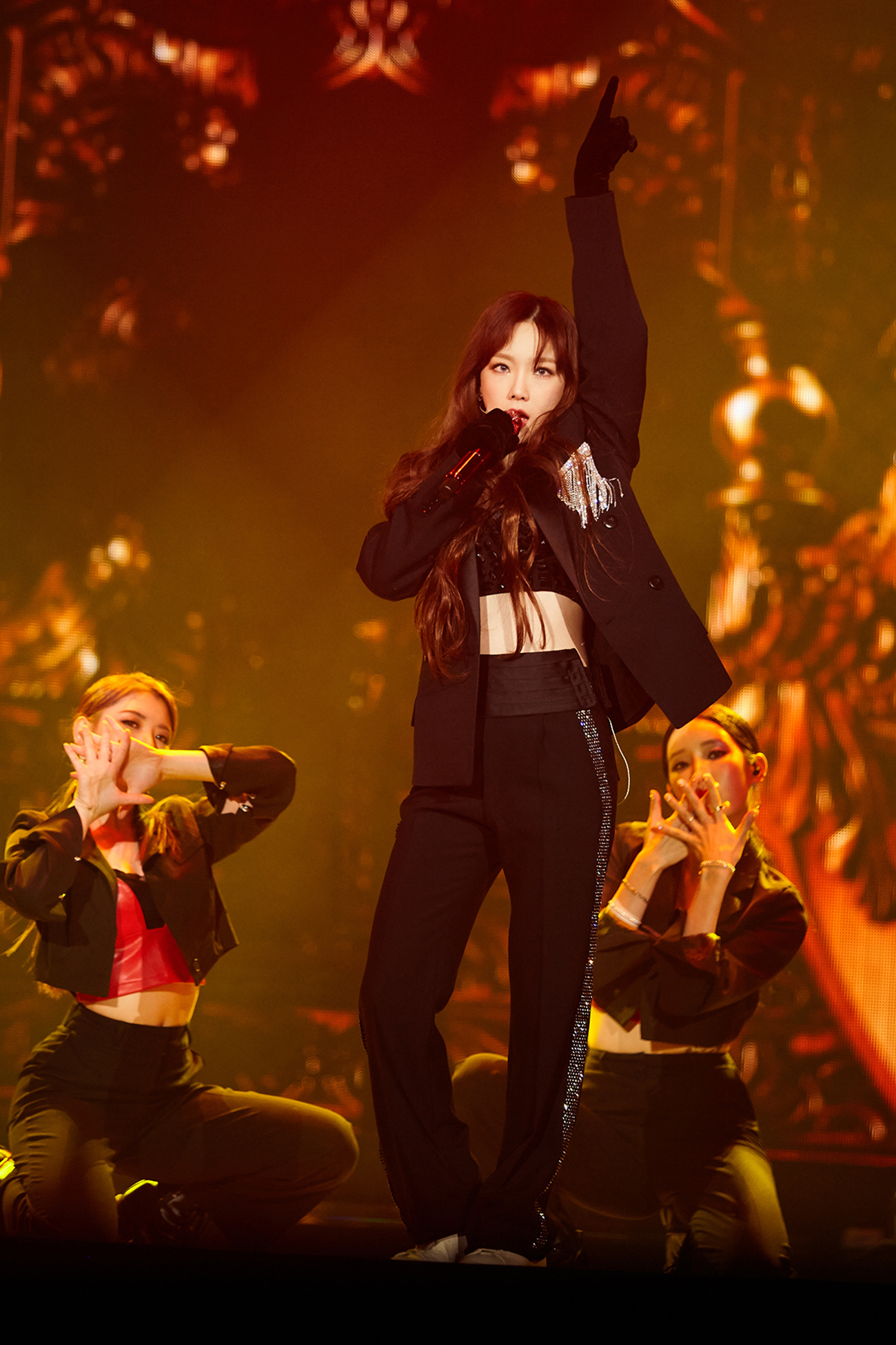 "信听太"少女时代太妍,第四次单独演唱会盛况空前!_舞台