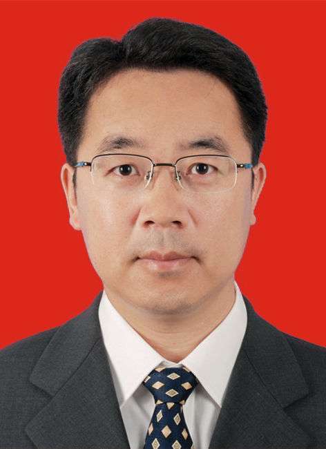 深圳一名75后区级主官转任汕头市委常委,副市长