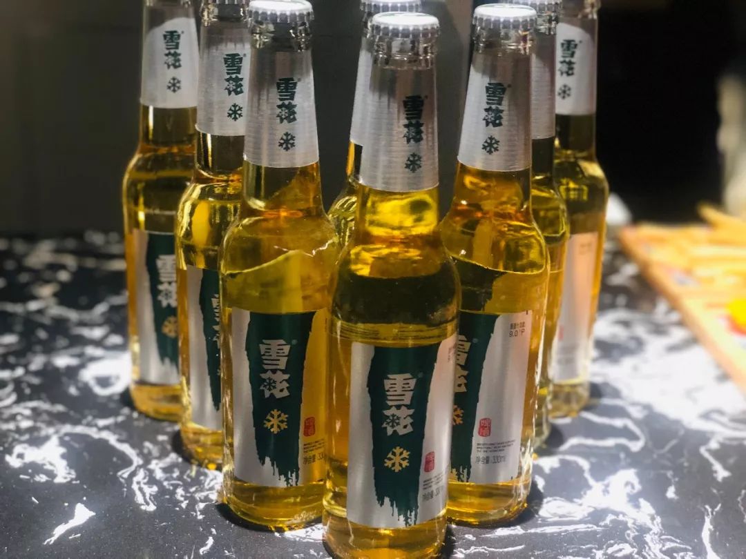 依呀呀ktv价值506元超值新春欢唱套餐2小时欢唱披萨啤酒炸串等9种食物