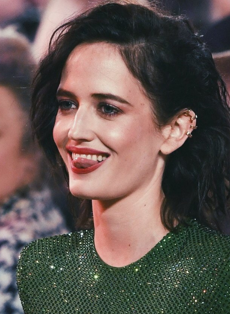 法国女演员伊娃格林竟如此美丽动人