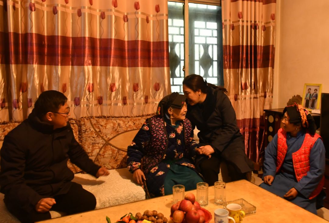 【新春特辑】依当措深入到各地开展节前慰问