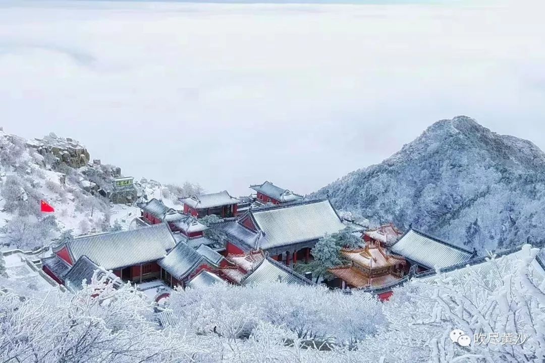 泰山雪景壁纸图片