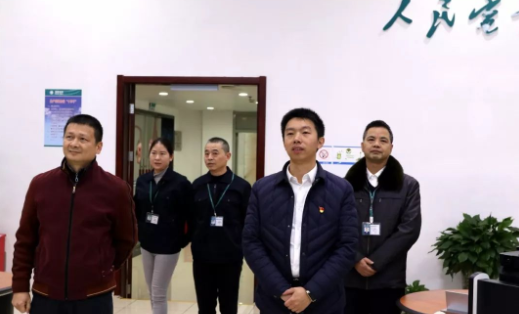 县长沈晓文慰问春节期间坚守岗位的一线工作人员_浦城