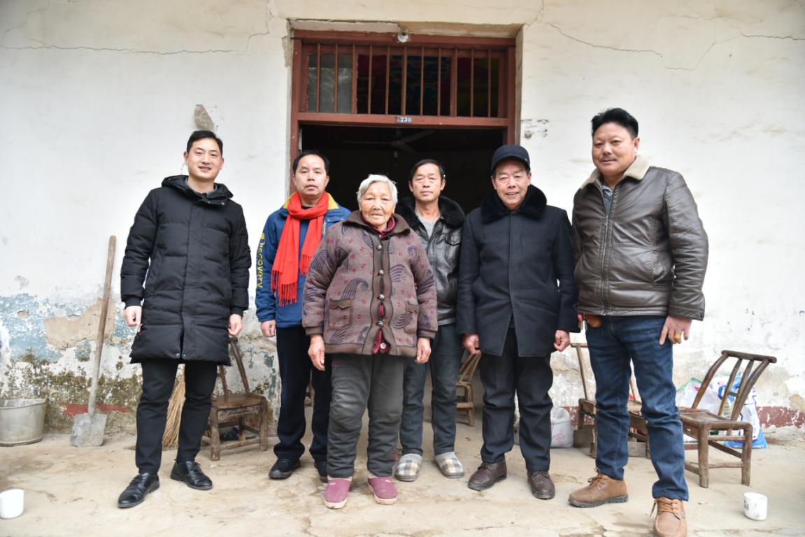 湘潭市雨湖区退役军人事务局莫方智,爱国运动推进会杨宝剑春节走访