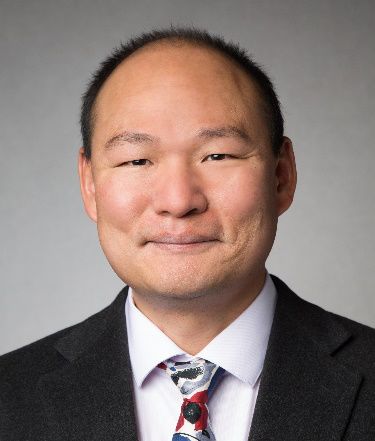 aao资深会员美国伊利诺伊视光学院副院长视光学博士,教授庞毅欧洲视光