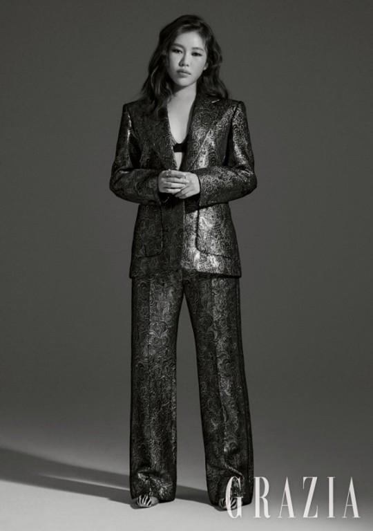 韩国女歌手宋佳人最新杂志写真曝光