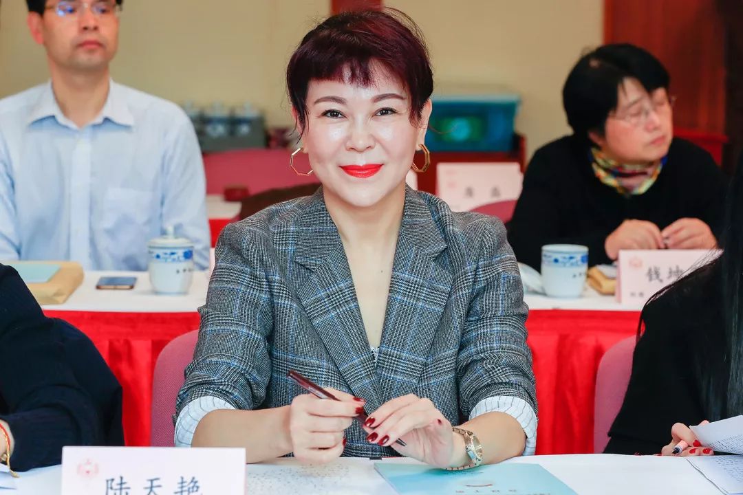 陆天艳区政协妇联界别委员建议1借鉴静安区雕塑公园的社会和经济效益