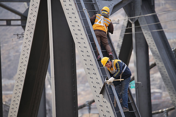 新春走基层鱼跃龙门处的黄河桥桥隧工最大挑战是克服恐高