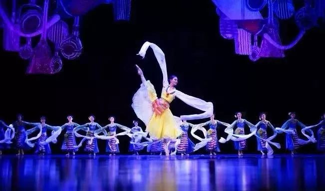 致敬重庆舞台艺术家重庆芭蕾舞团团长刘军以芭蕾舞为桥梁助力重庆打造