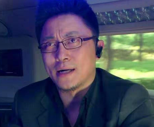 爱情公寓杜海涛韦正用真名客串看清他的背景这才是大佬