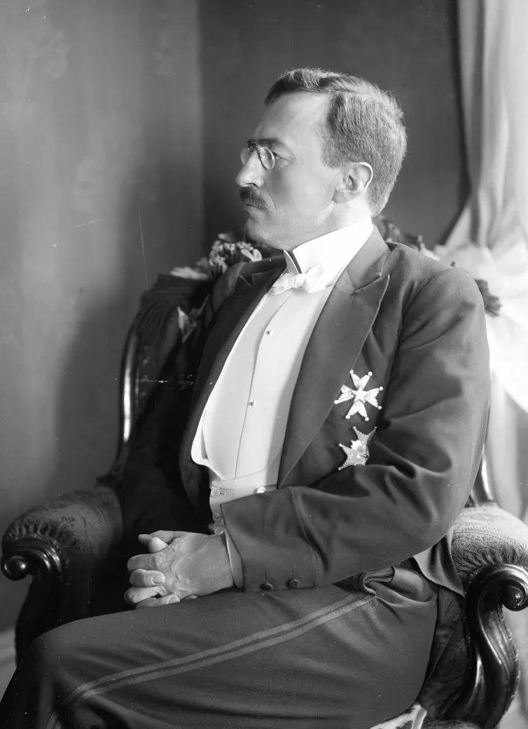 斯文赫定中国是世界上最具传统的国家