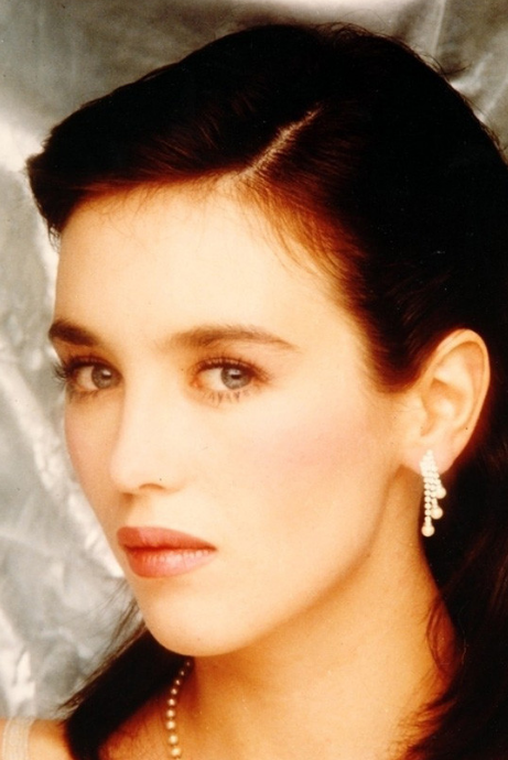 还有两个被影迷熟知的法国女演员,一个是"法兰西玫瑰"苏菲·玛索.