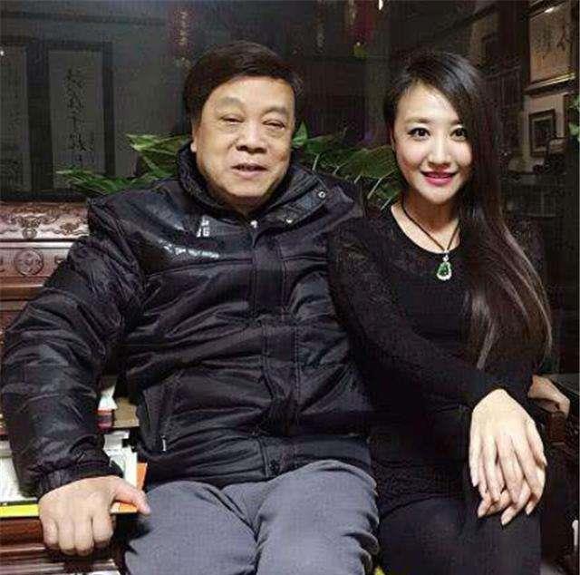 赵忠祥有几任老婆图片