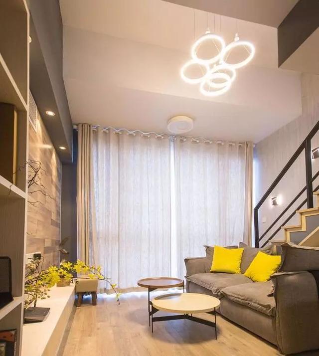 漂亮50平米小复式装出别墅范儿挑高客厅轻奢时尚好喜欢