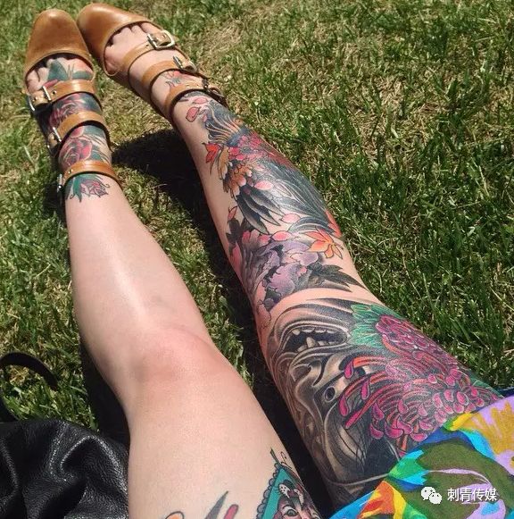 腿部纹身图案