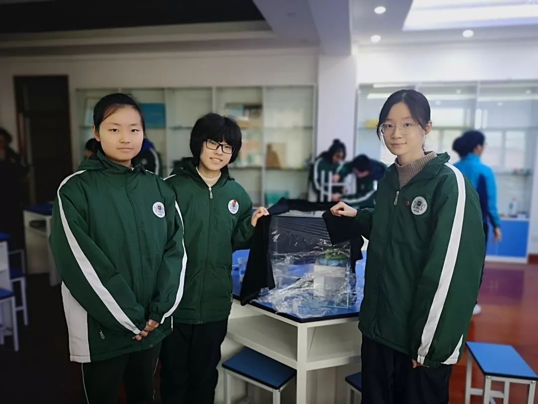特色培育风云气象人地共生记曹杨中学2019学年科技月冬令科学探索营