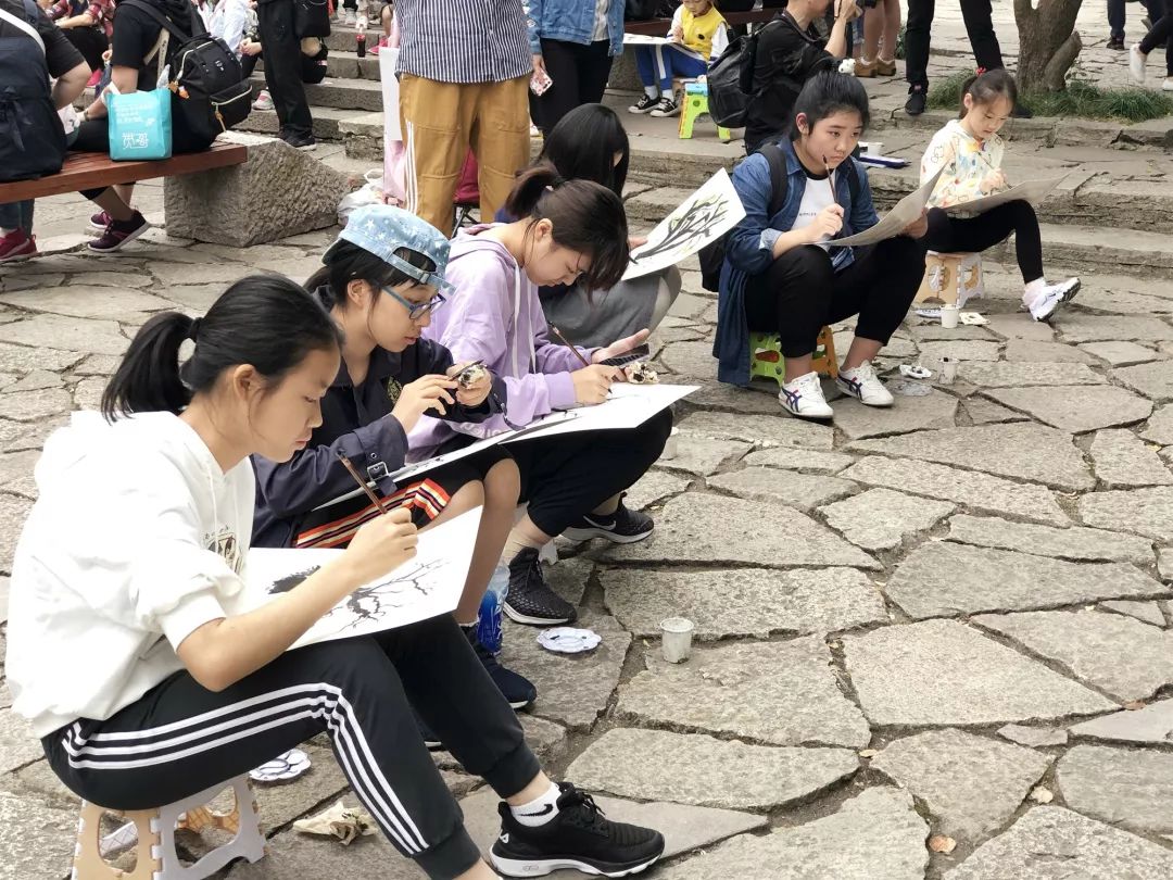 小画猫追我所爱不忘初心李昀禾与小画猫的不解之缘