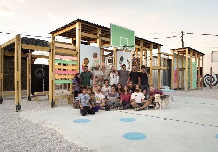 难民营里的游乐场,建筑师可以为社会做更多_设计