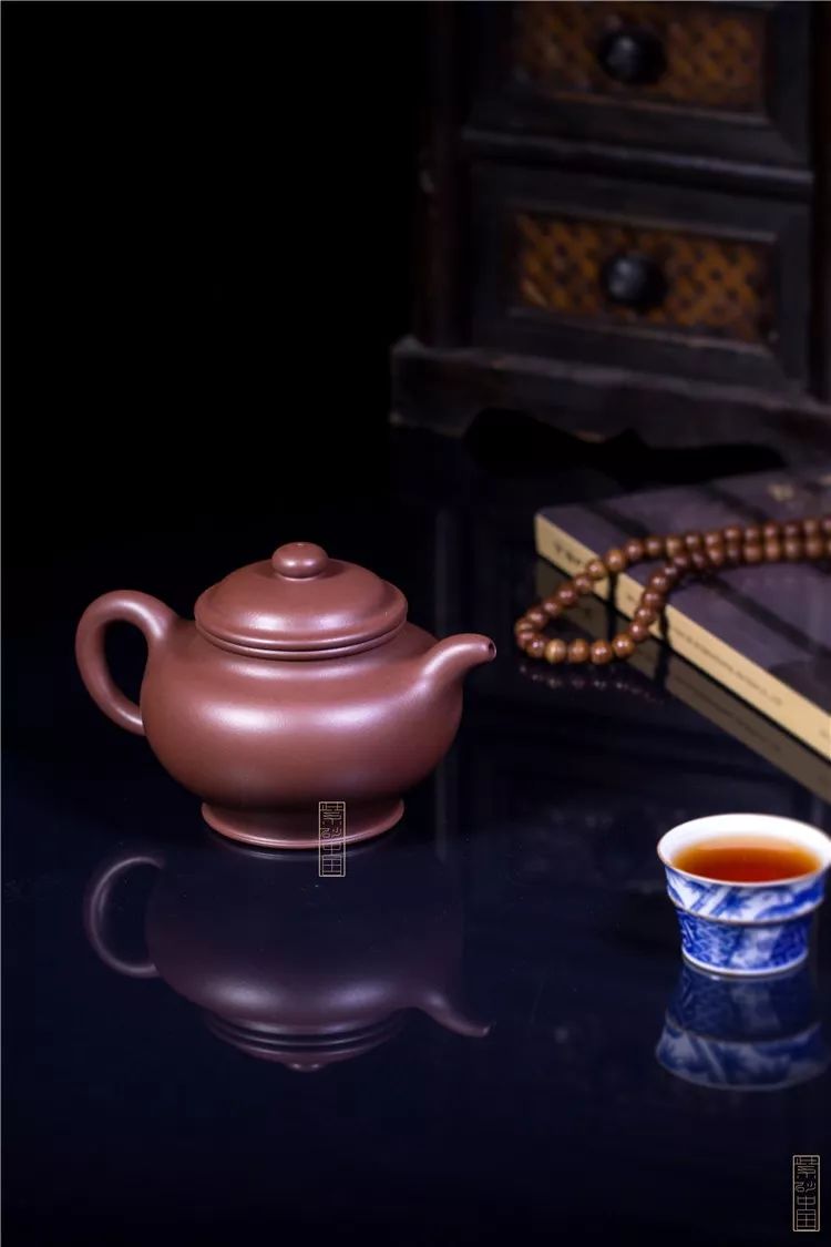 抟大亨掇只李小龙