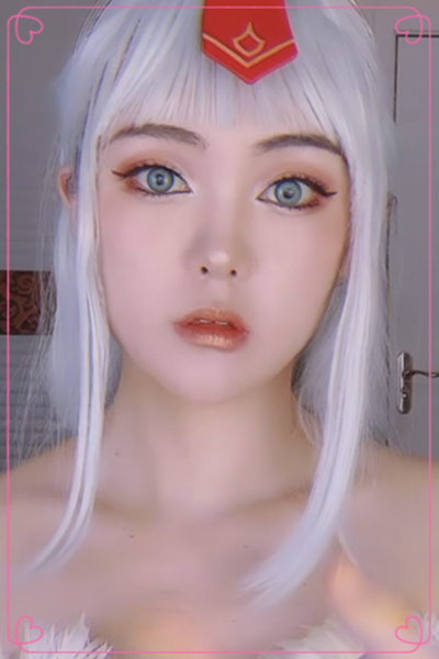 小姐姐画凤凰于飞仿妆开局闲的没事干结局有两下子