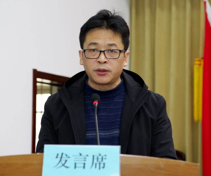 科长进行2019年工作 述职质量发展科科长张秀云孙迎辉进行2019年工作