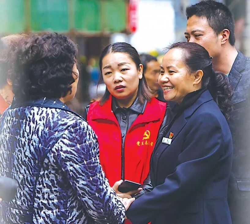 人物| 心裡裝著群眾破解基層治理難點的社區幹部——謝蘭