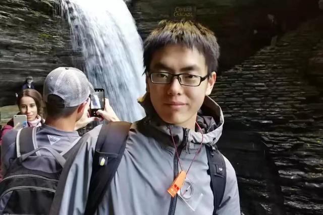 从康奈尔回来后,那个男孩说:最大的挑战不在于学习,而是._周致远