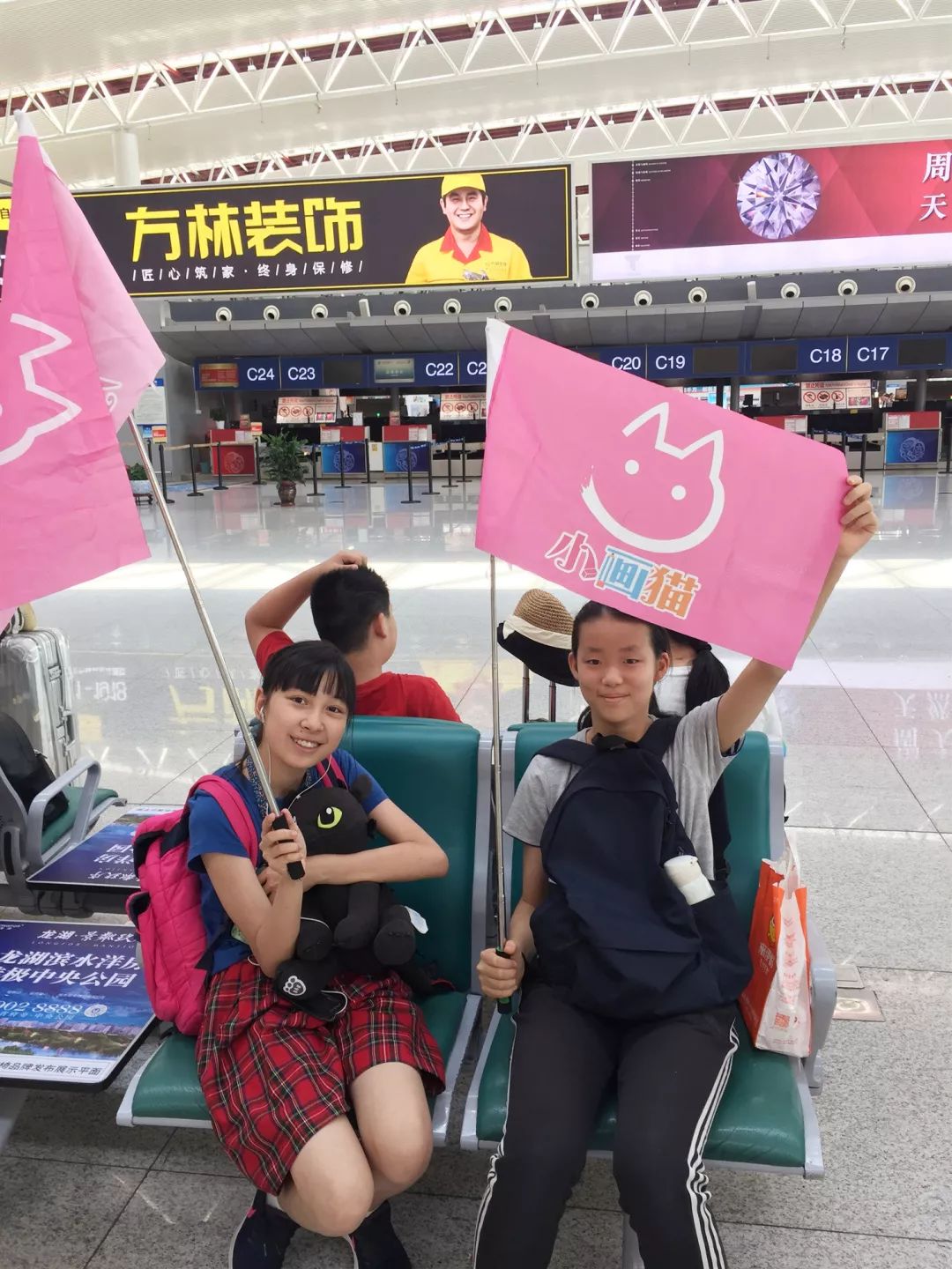 小画猫追我所爱不忘初心李昀禾与小画猫的不解之缘