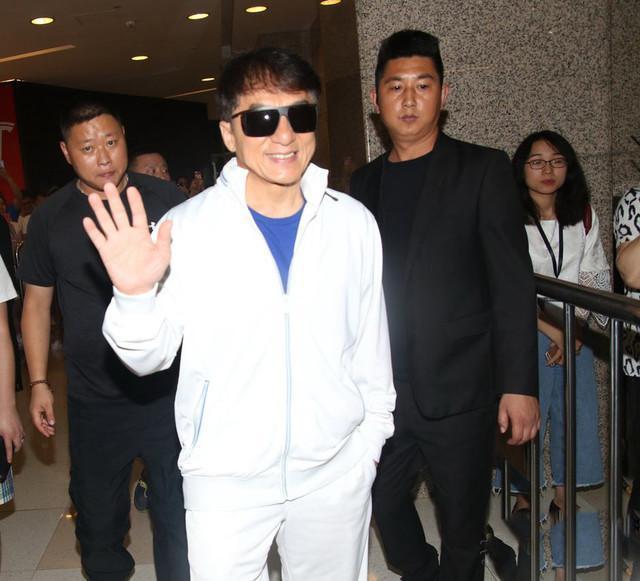 众明星保镖,不看不知道,一看吓一跳,个个都那么凶悍