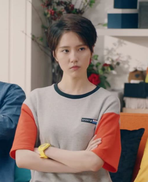 原创爱5诸葛大力来公司看张伟电脑桌面成果下意识反应太真实