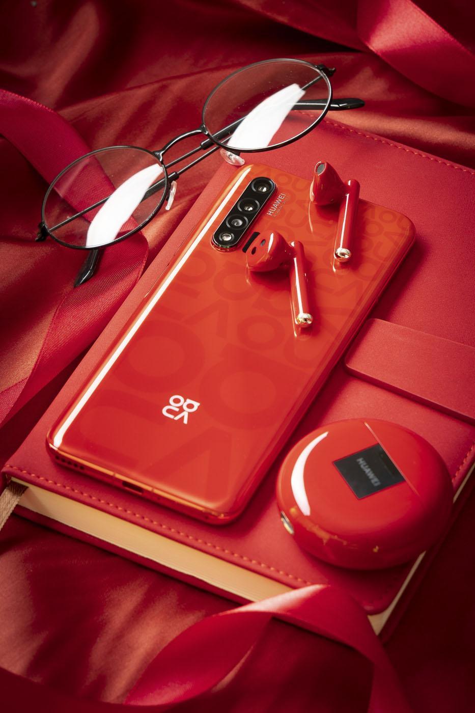 原创105前置超广角双摄华为nova6系列蜜语红自拍及外观皆惊艳