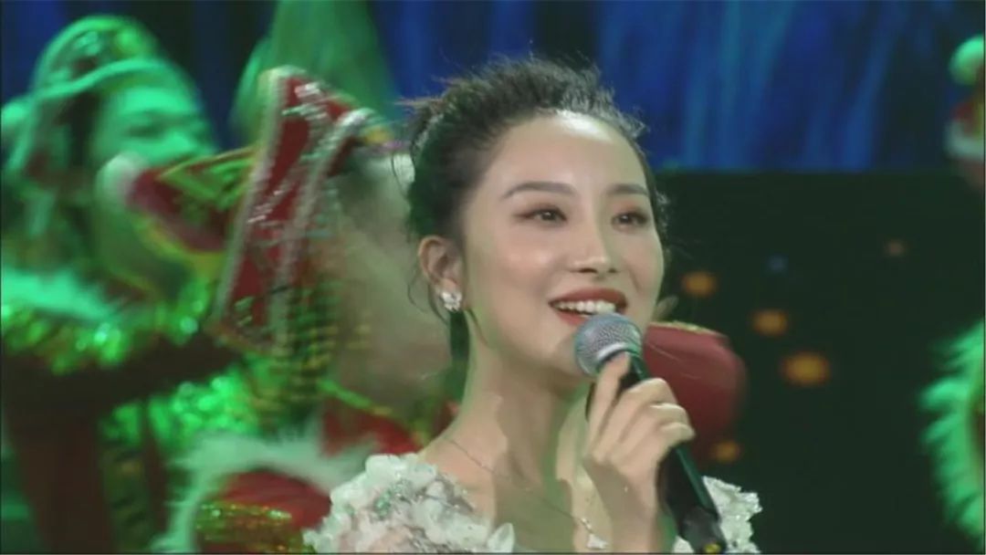 实力唱将石头青年歌唱家雷蕾青年钢琴演奏家张佳佳最美笑容家庭李昕融