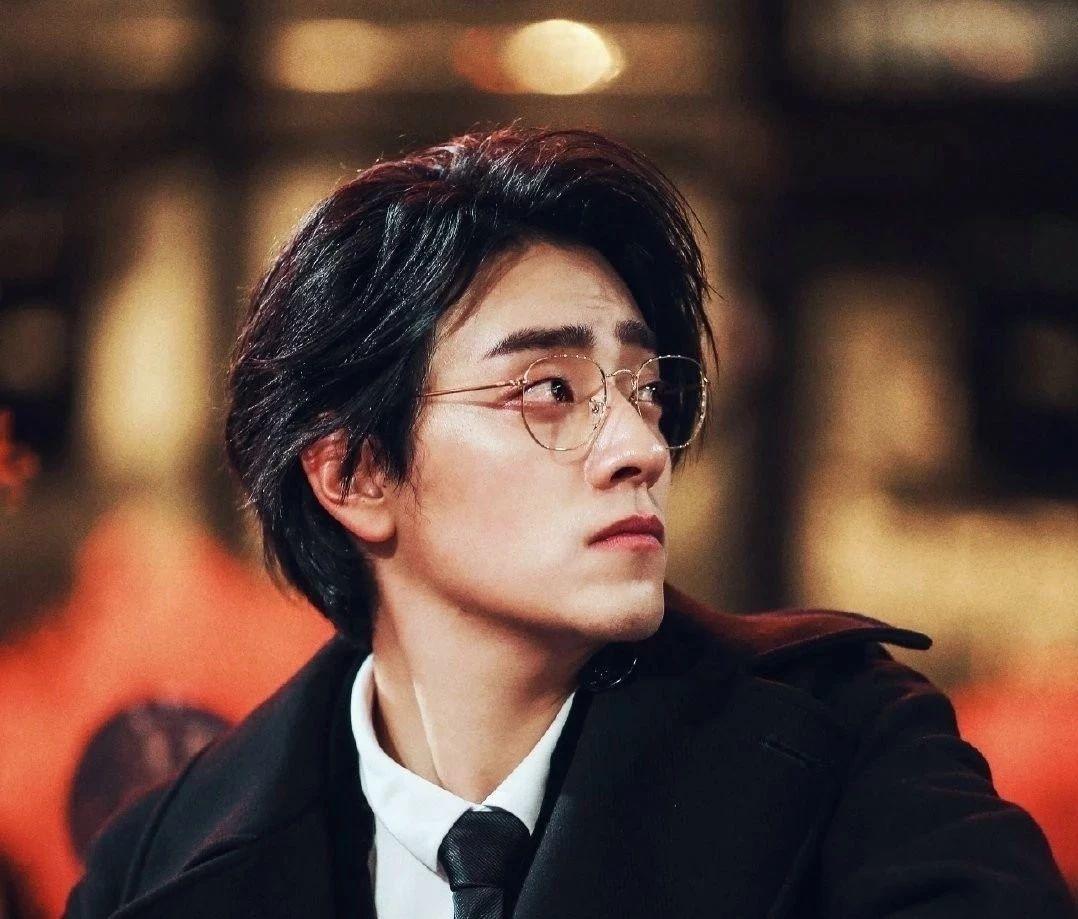 原创声入人心郑云龙我可以把音乐剧演员写在墓碑上