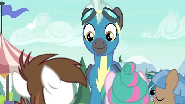 小马宝莉7隆隆的哥哥是闪电飞马队成员小马们都十分崇拜他