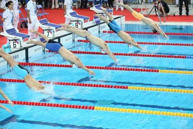 游得快的需要天赋,游得久只要坚持!_游泳