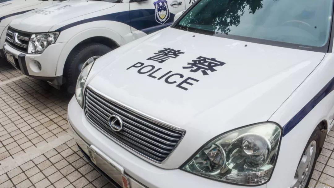 當公安用三菱3000gt悍馬h1做警車犯罪分子還逃得掉