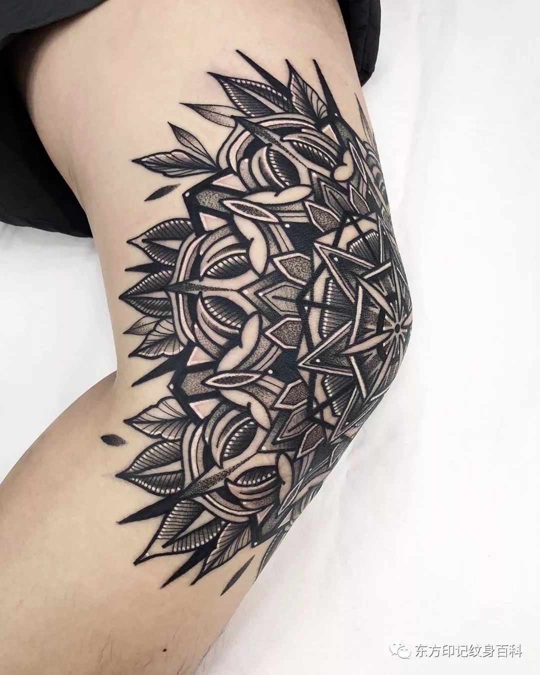 肘膝关节部位纹身