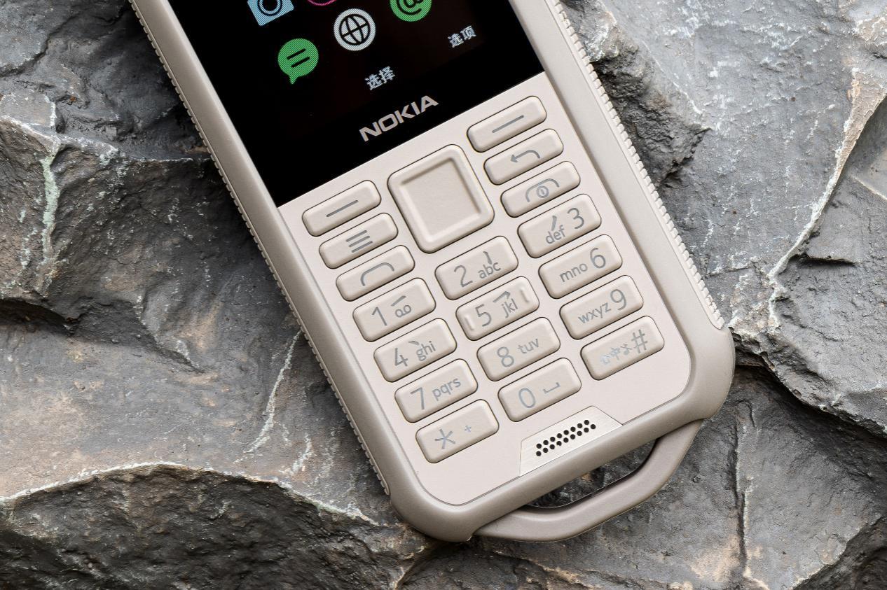 内味儿十足的诺基亚800是青春的气息