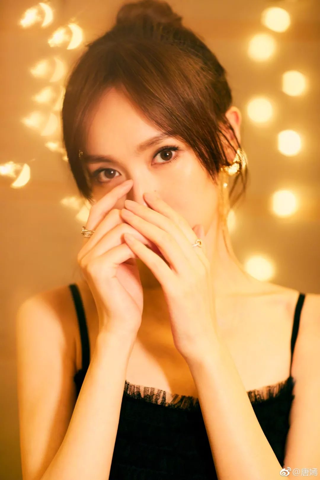 宋茜洗碗直接上手,女明星都这么接地气的吗?