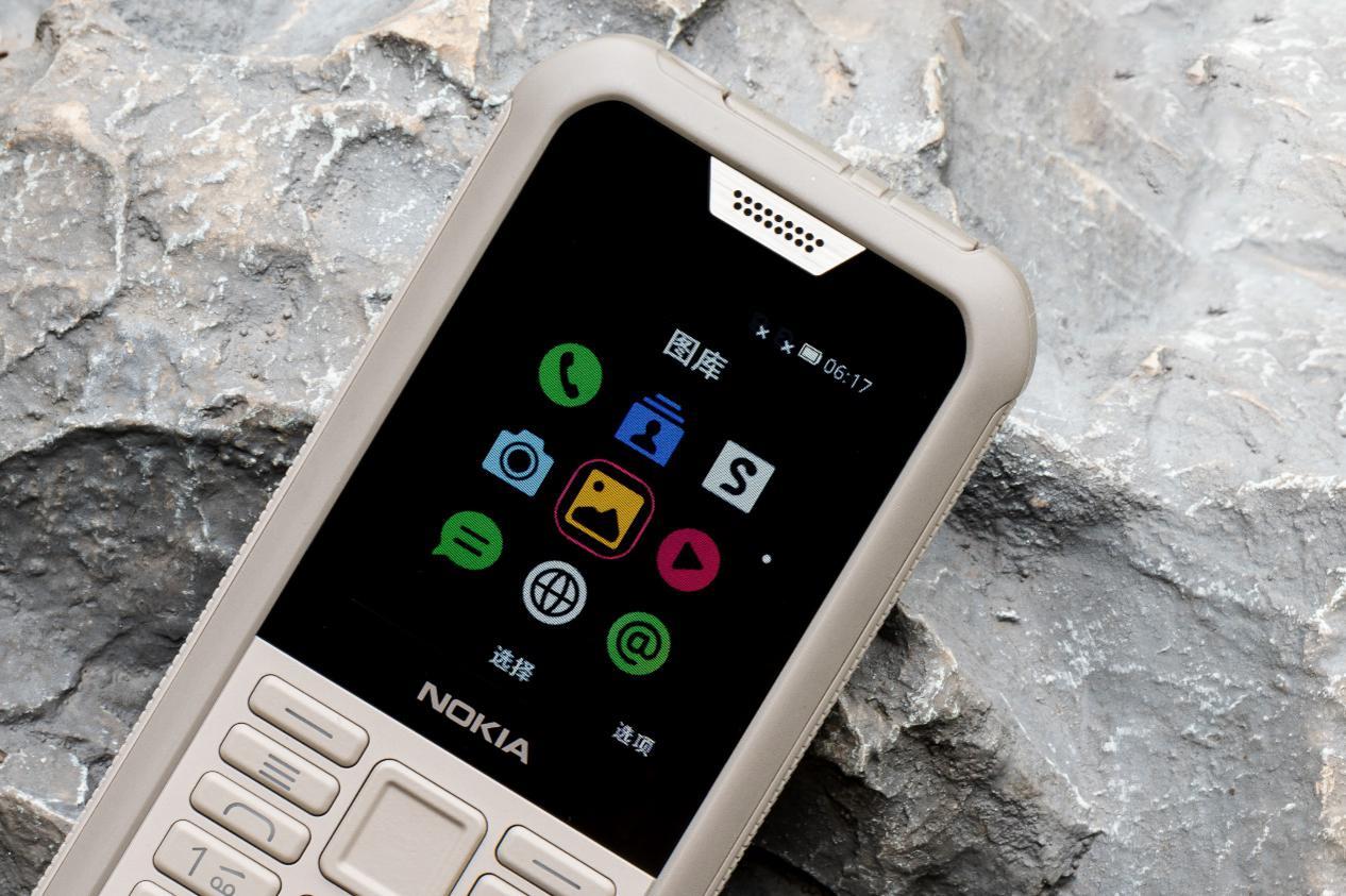 内味儿十足的诺基亚800是青春的气息