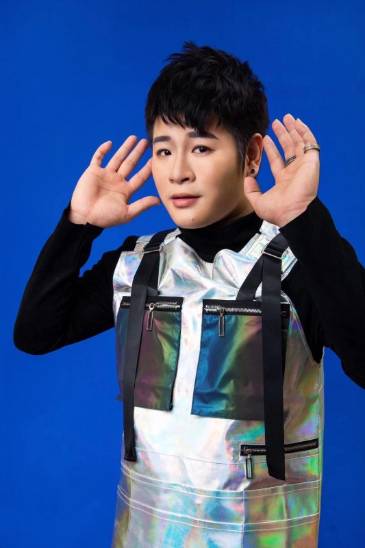 陈浩炫贺年新作团圆过新年上线新年神曲风听完全家人都中毒